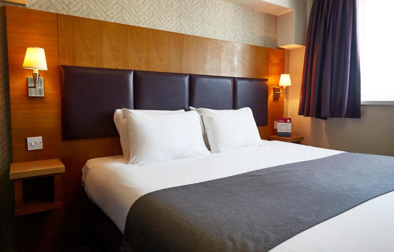 Hotel De Trafford Arms By Chef & Brewer Collection à Alderley Edge Extérieur photo