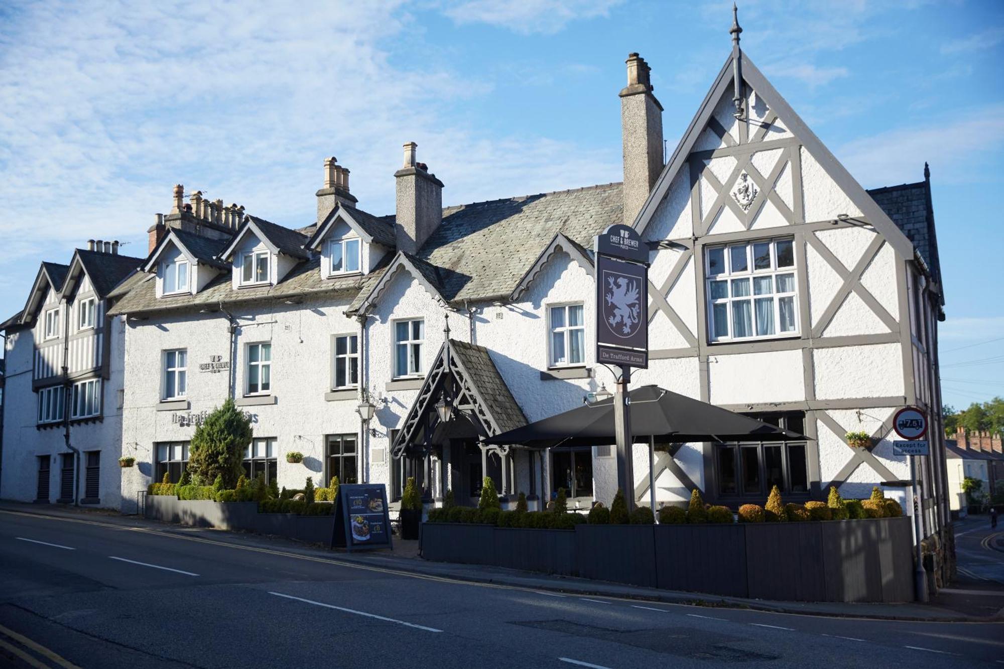 Hotel De Trafford Arms By Chef & Brewer Collection à Alderley Edge Extérieur photo