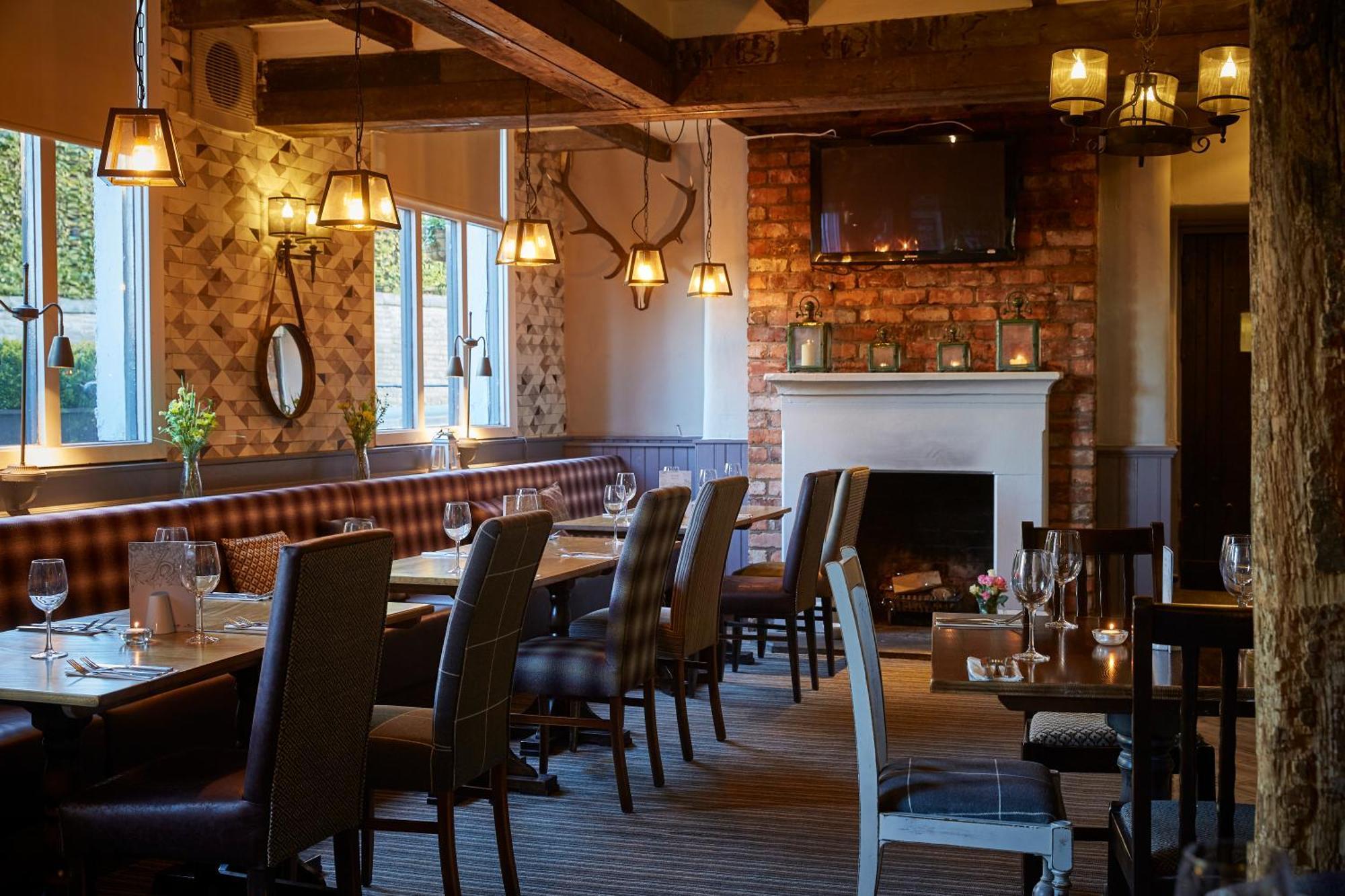 Hotel De Trafford Arms By Chef & Brewer Collection à Alderley Edge Extérieur photo