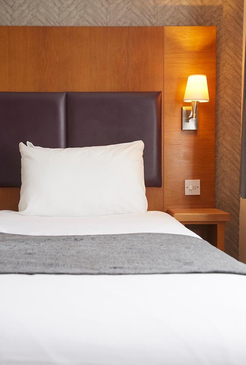 Hotel De Trafford Arms By Chef & Brewer Collection à Alderley Edge Extérieur photo