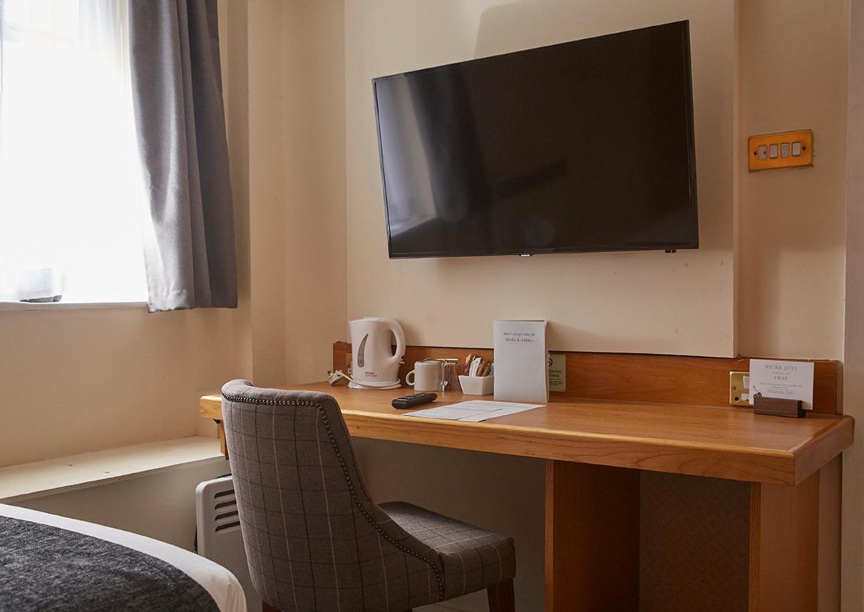 Hotel De Trafford Arms By Chef & Brewer Collection à Alderley Edge Extérieur photo