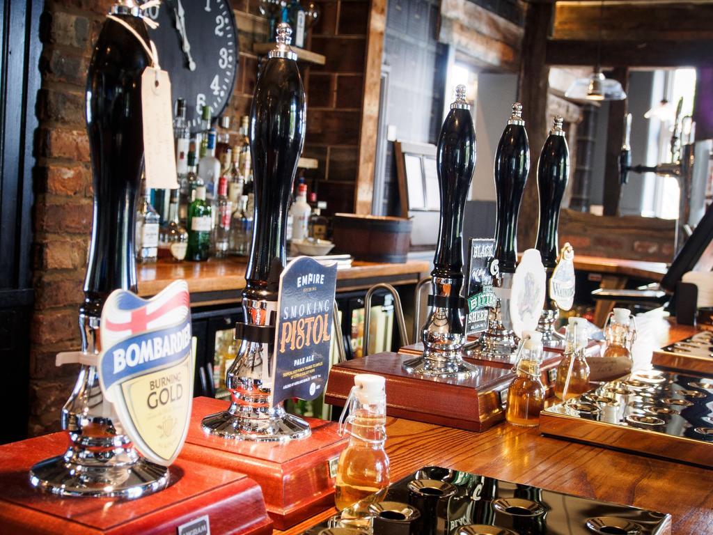 Hotel De Trafford Arms By Chef & Brewer Collection à Alderley Edge Extérieur photo